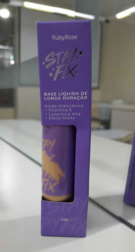 BASE LÍQUIDA DE LARGA DURACIÓN STAY FIX TONO C04